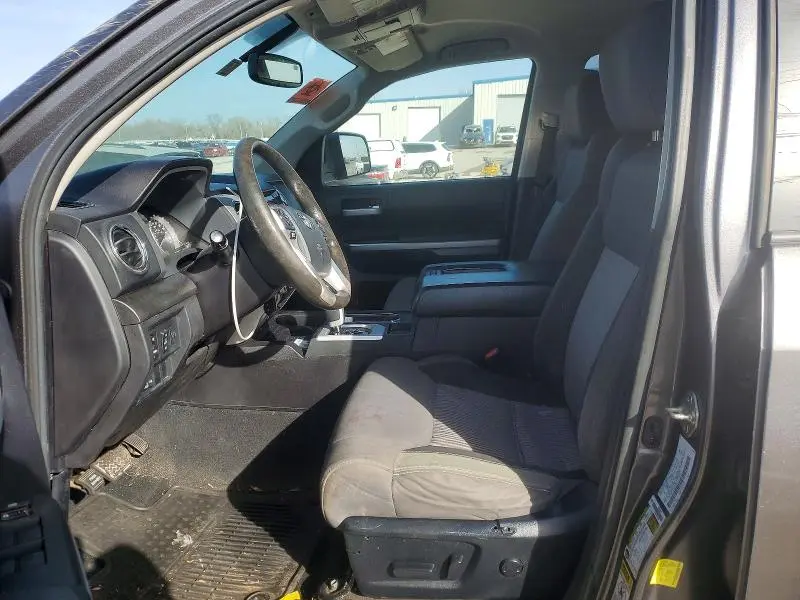 2015 TOYOTA TUNDRA SR5  