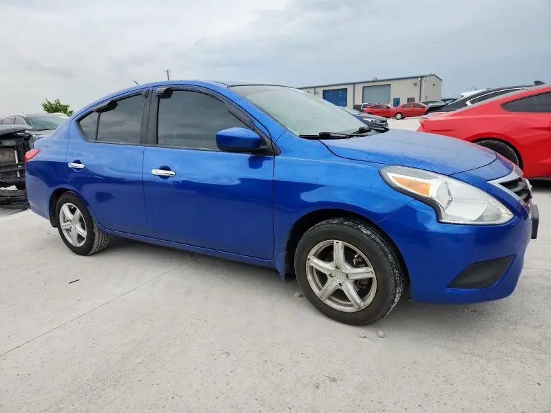 2015 NISSAN VERSA S