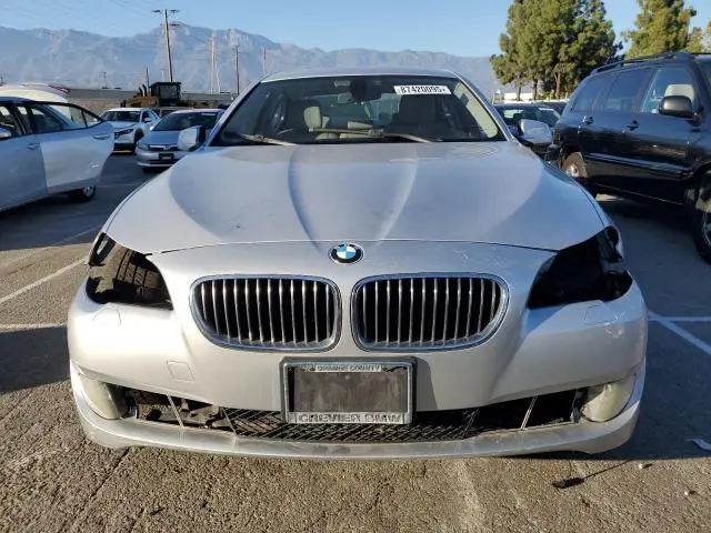 2011 BMW 528 I  