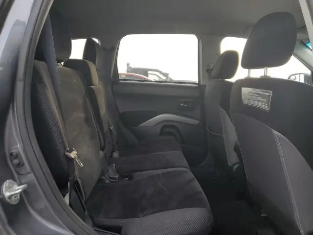 2012 MITSUBISHI OUTLANDER ES  