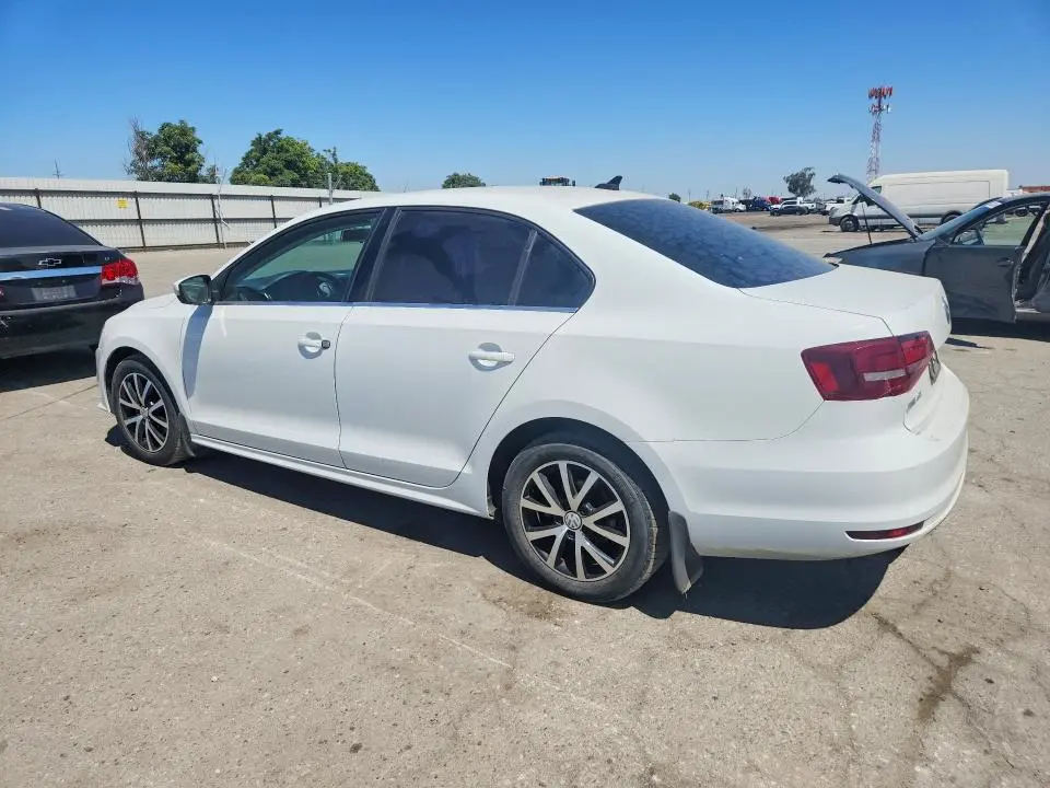 2018 VOLKSWAGEN JETTA SE  