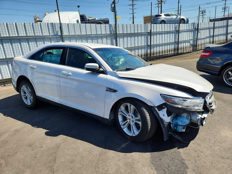 2015 FORD TAURUS SEL  