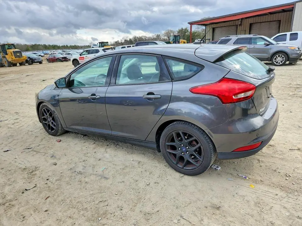 2016 FORD FOCUS SE  