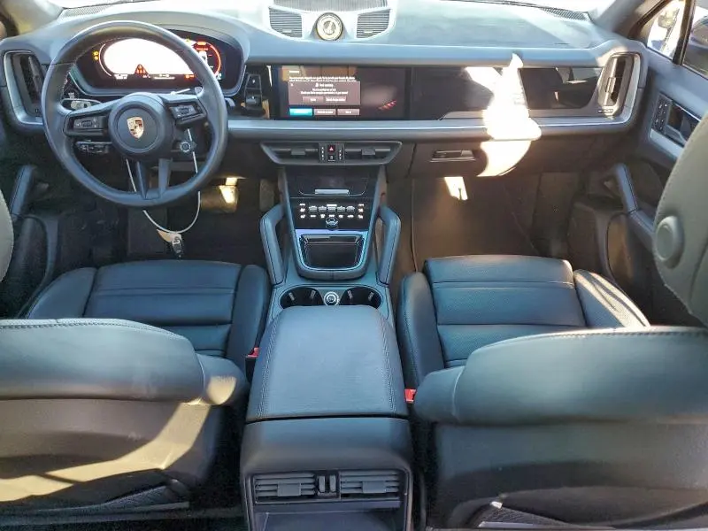 2024 PORSCHE CAYENNE COUPE  