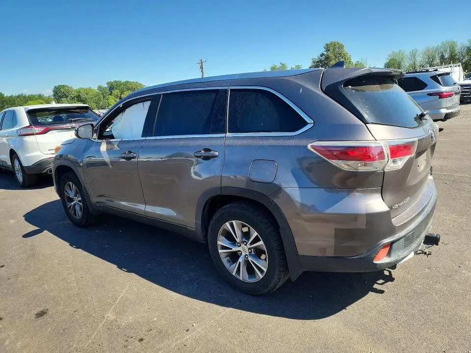 2014 TOYOTA HIGHLANDER XLE  
