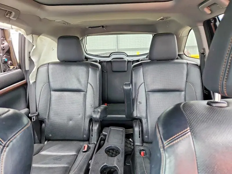 2015 TOYOTA HIGHLANDER LIMITED  