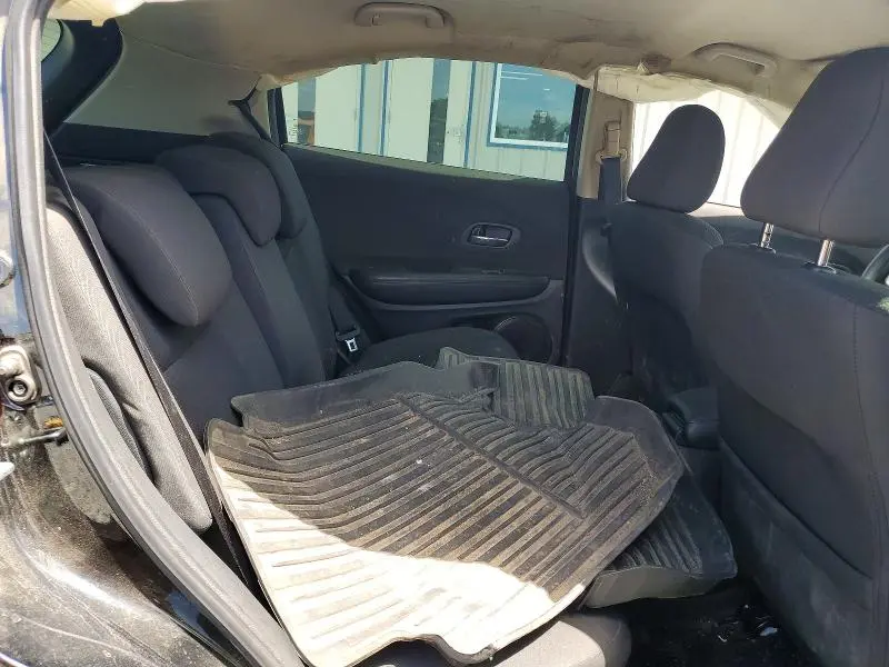 2022 HONDA HR-V LX  