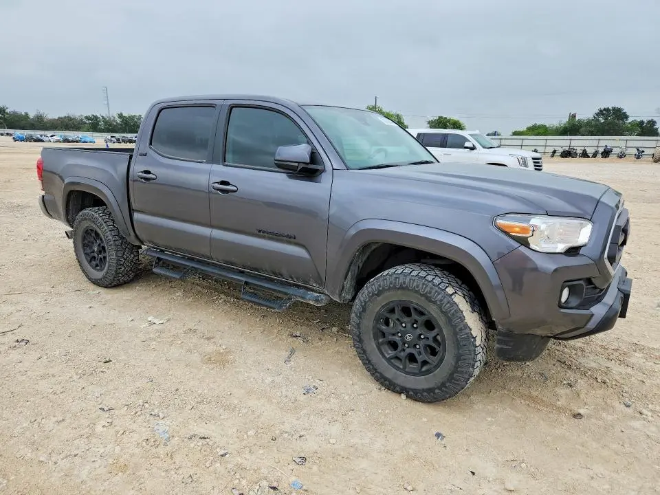 2021 TOYOTA TACOMA SR5 V6  