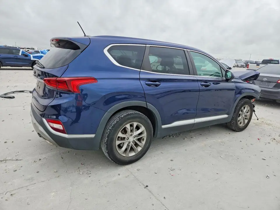 2019 HYUNDAI SANTA FE SE  