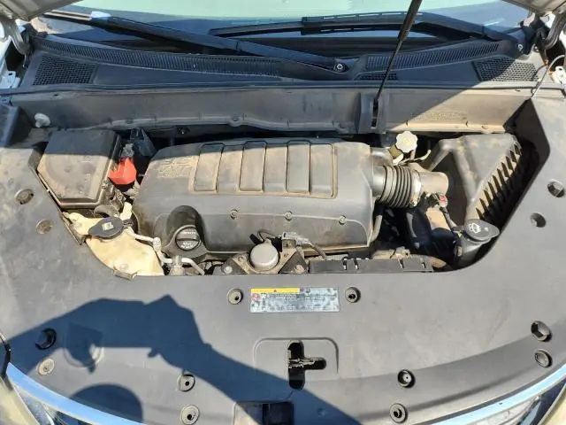 2013 CHEVROLET TRAVERSE LS  