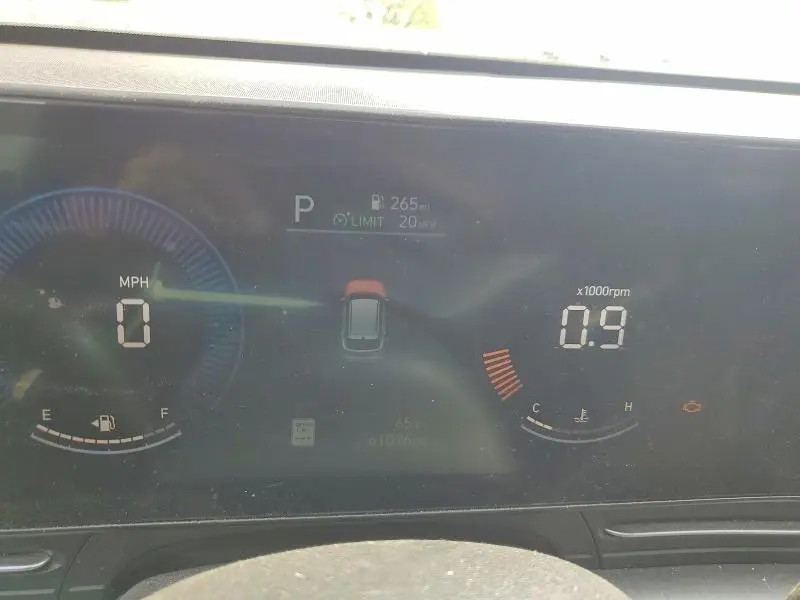 2024 HYUNDAI KONA SEL  