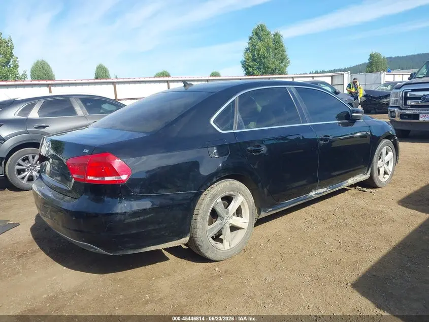 2013 VOLKSWAGEN PASSAT 2.5L SE
