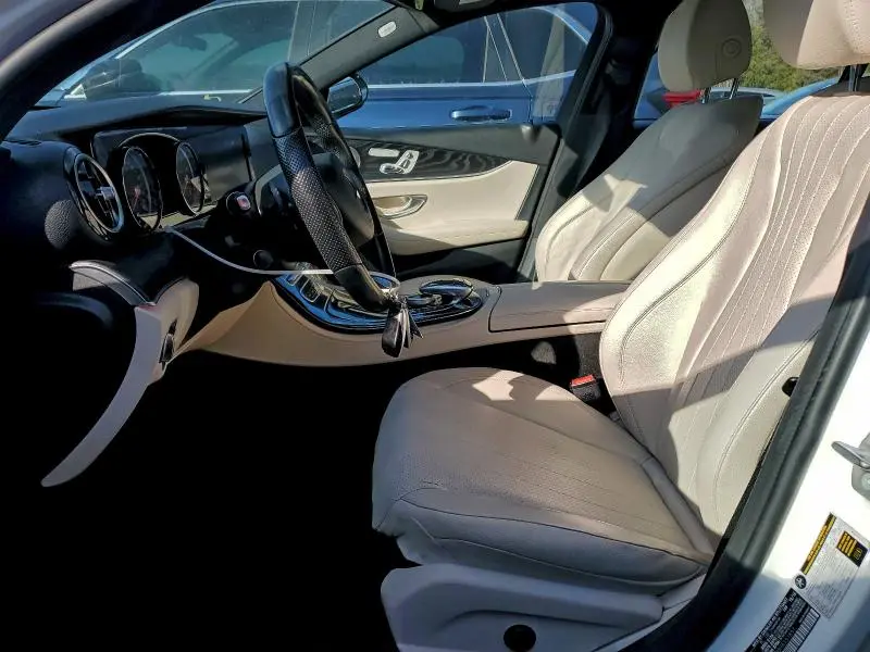 2017 MERCEDES-BENZ E 300  