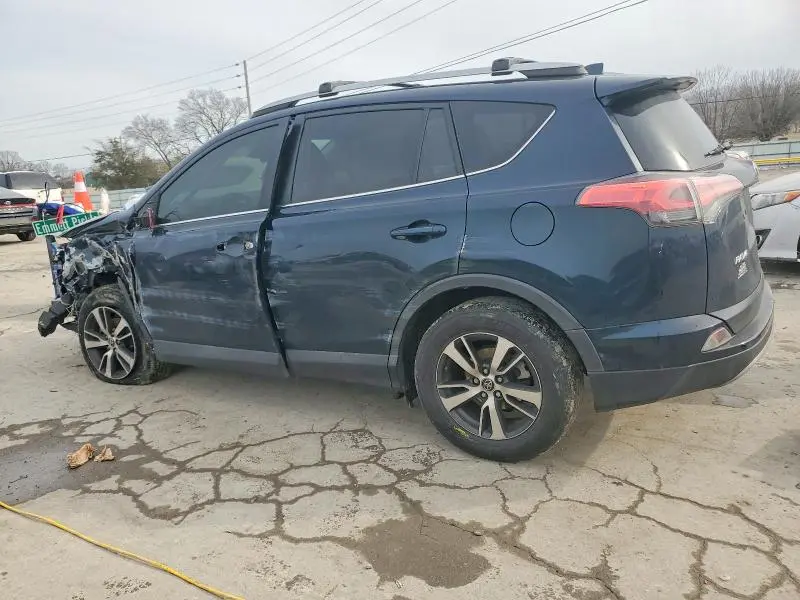 2017 TOYOTA RAV4 XLE  
