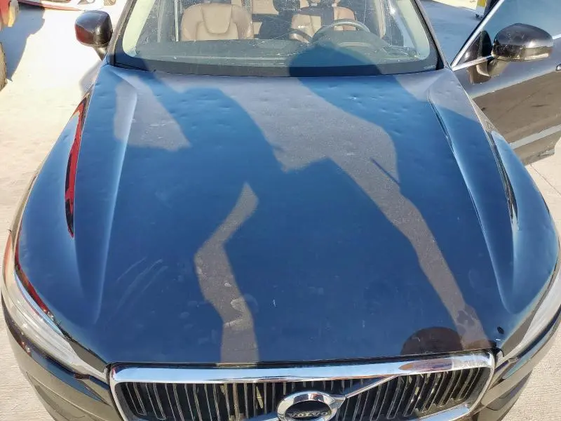 2018 VOLVO XC60 T5 MOMENTUM  