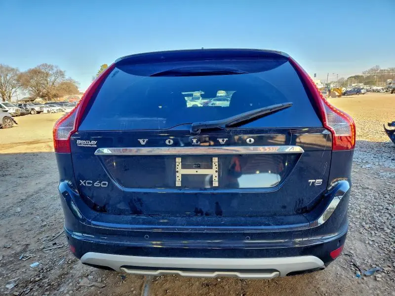 2017 VOLVO XC60 T5 DYNAMIC  