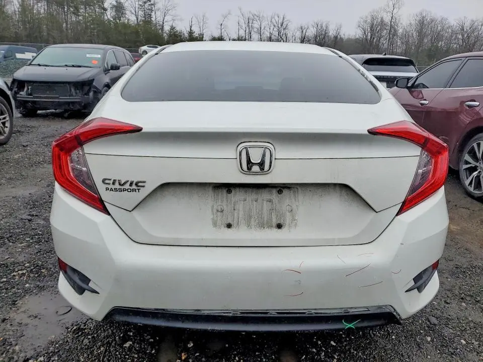 2016 HONDA CIVIC LX  
