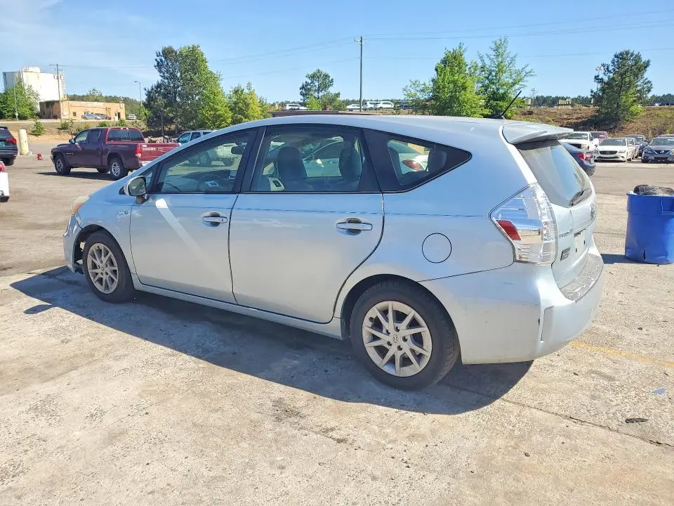 2014 TOYOTA PRIUS V TWO  