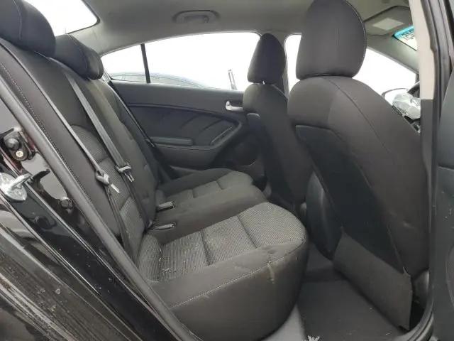 2017 KIA FORTE LX  