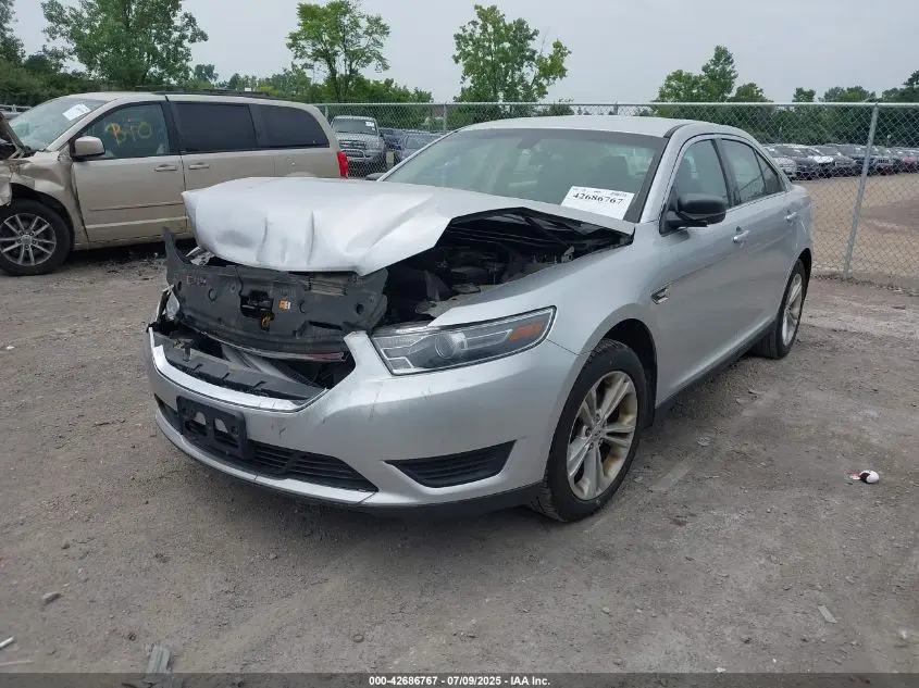 2015 FORD TAURUS SE