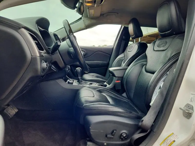 2019 JEEP CHEROKEE OVERLAND  