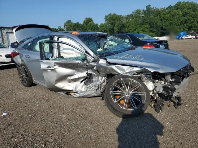 2019 TOYOTA AVALON XLE  