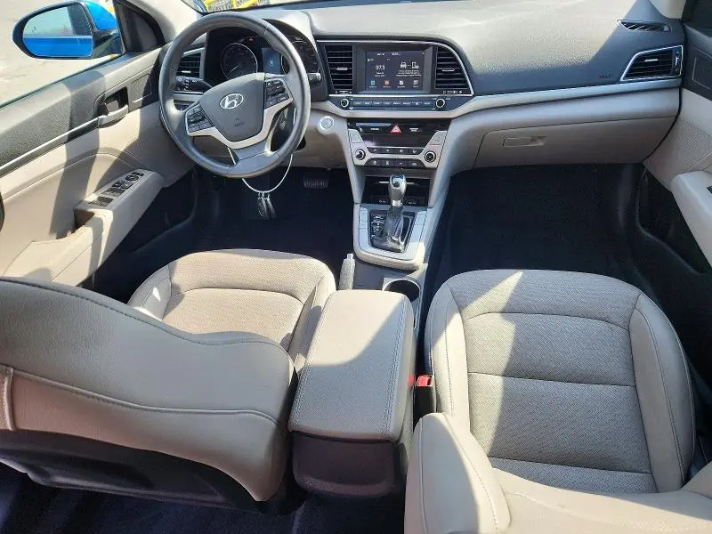 2017 HYUNDAI ELANTRA LIMITED  