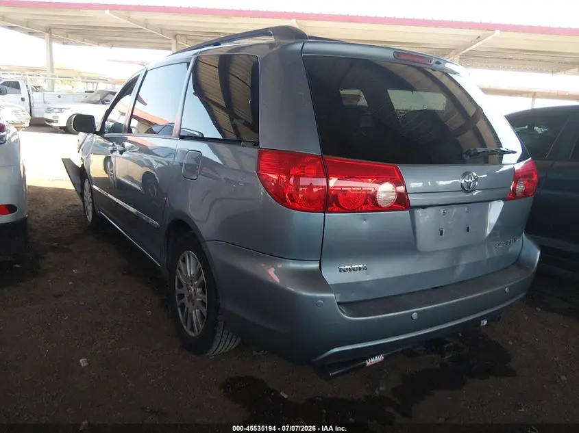 2010 TOYOTA SIENNA XLE