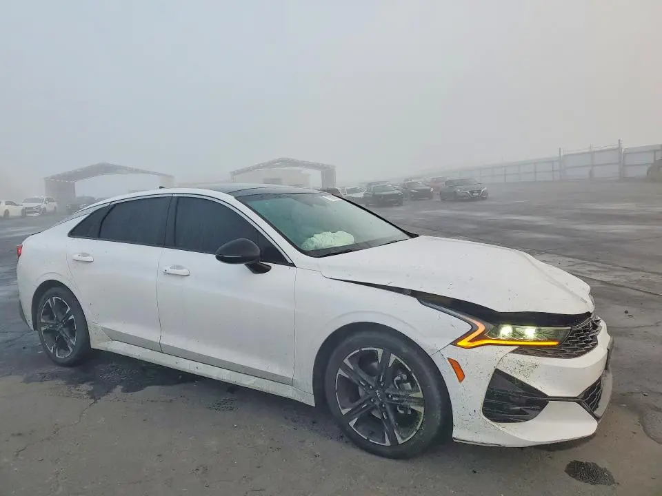 2022 KIA K5   