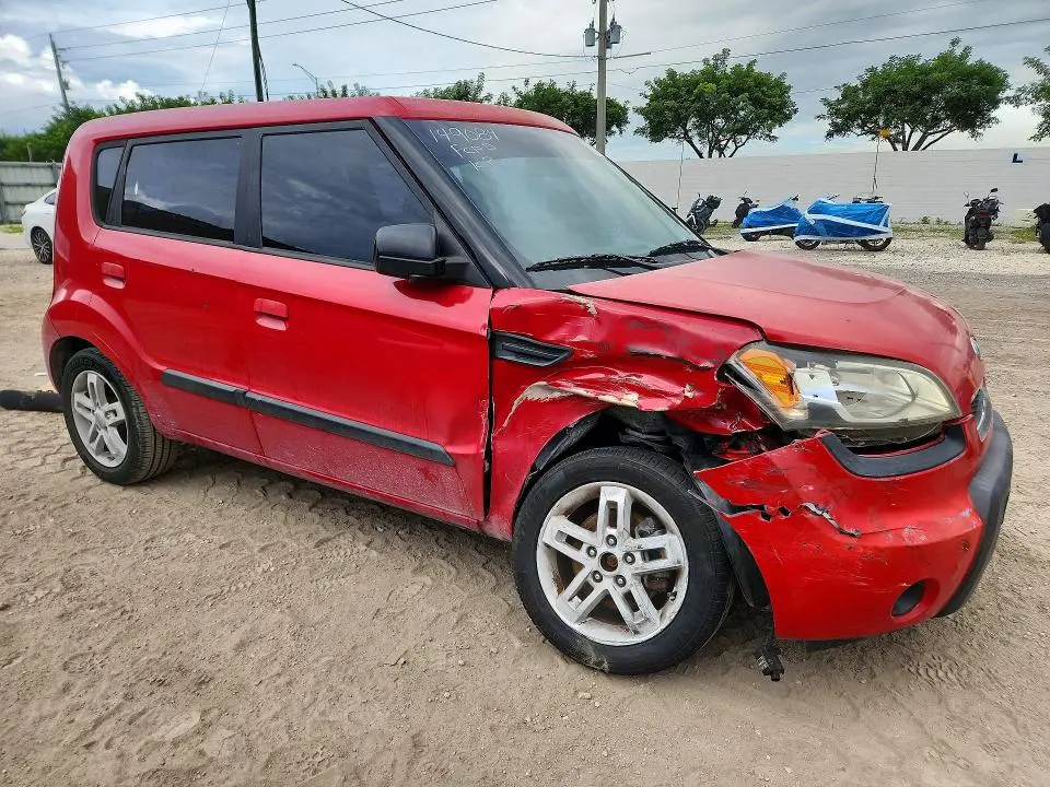 2010 KIA SOUL +  