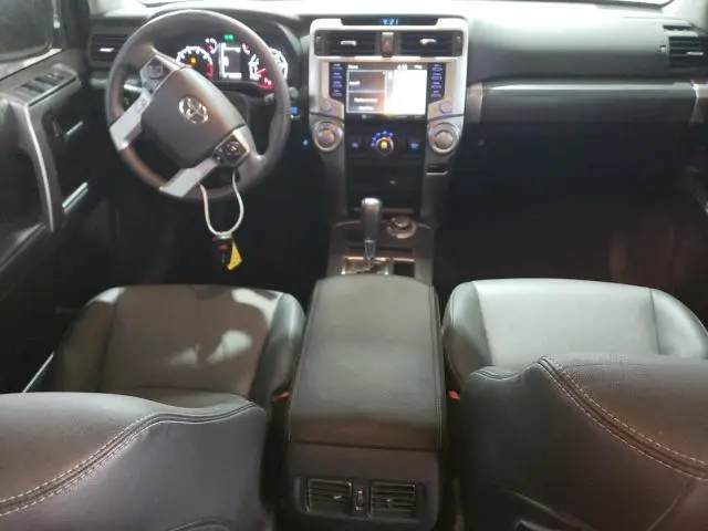 2023 TOYOTA 4RUNNER SE