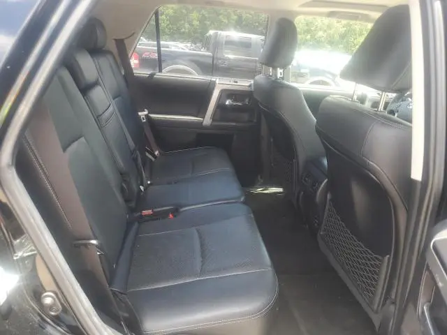 2018 TOYOTA 4RUNNER SR5  