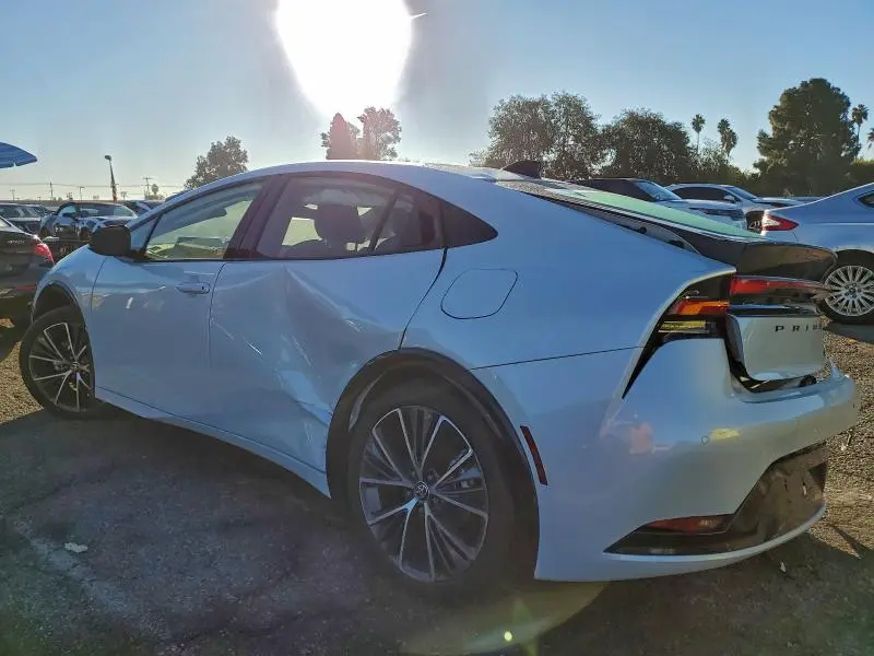 2026 TOYOTA PRIUS LE  