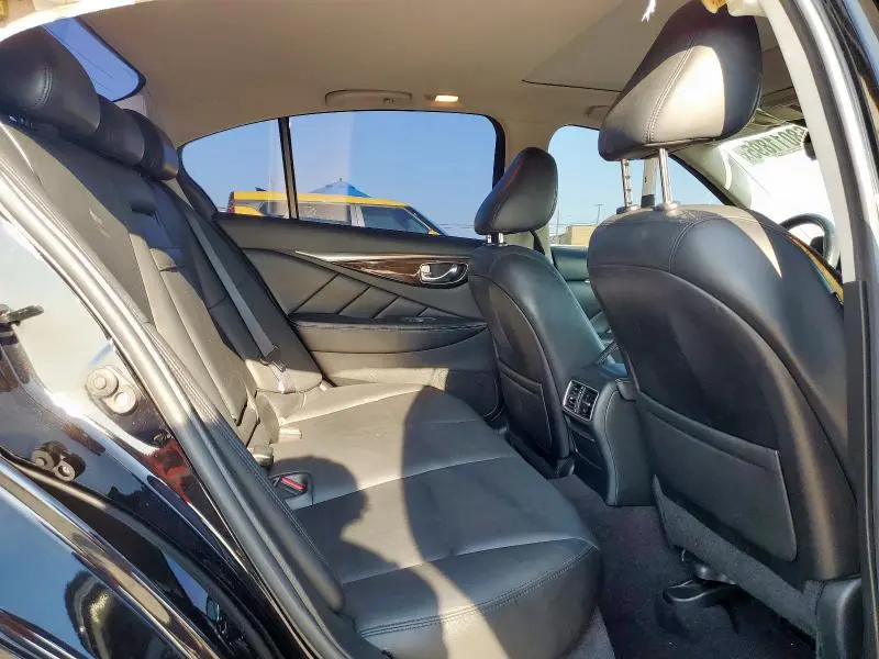 2018 INFINITI Q50 LUXE  