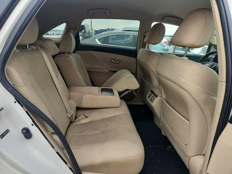 2013 TOYOTA VENZA LE  