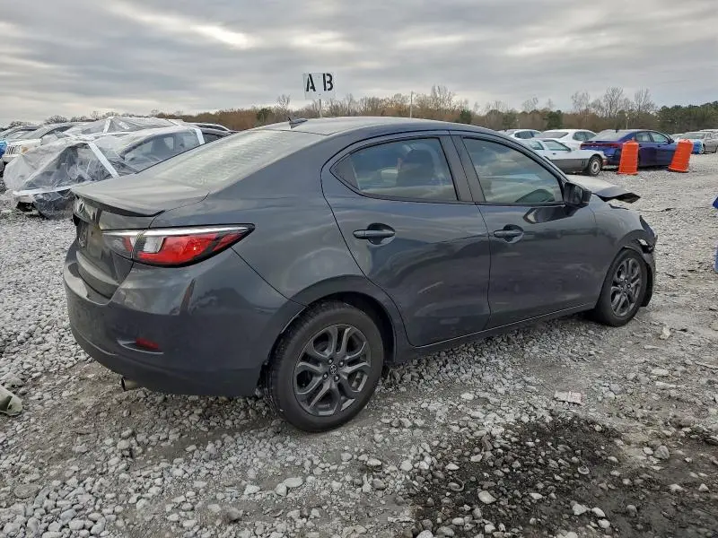 2019 TOYOTA YARIS L  