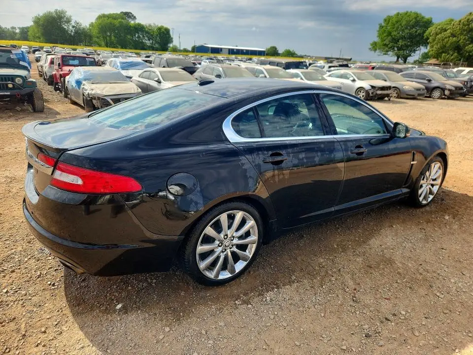2011 JAGUAR XF PREMIUM  