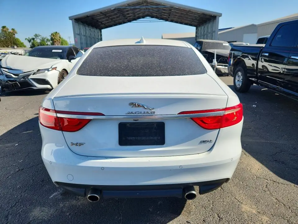 2016 JAGUAR XF R - SPORT  