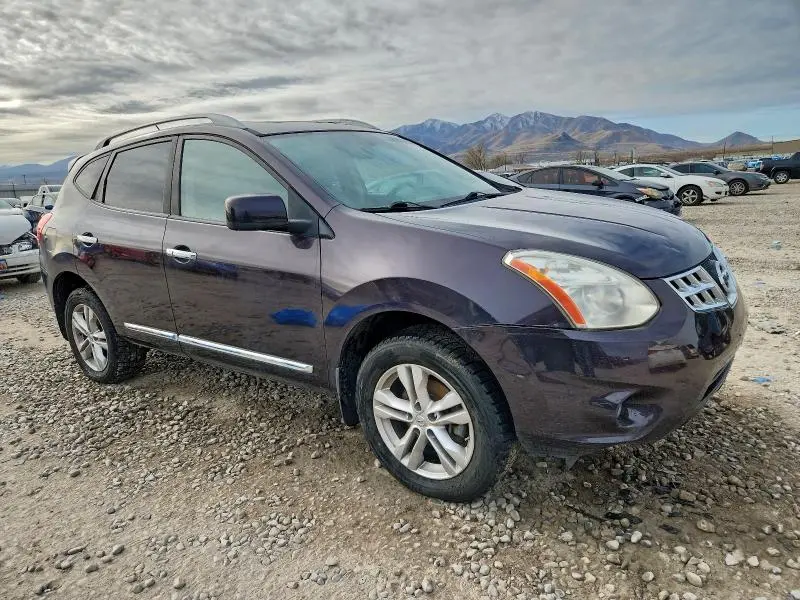 2013 NISSAN ROGUE S  