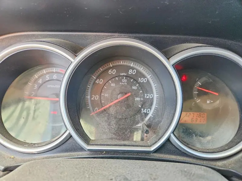 2011 NISSAN VERSA 1.8 S  