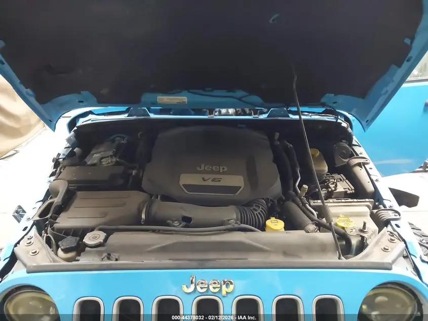 2017 JEEP WRANGLER SAHARA 4X4