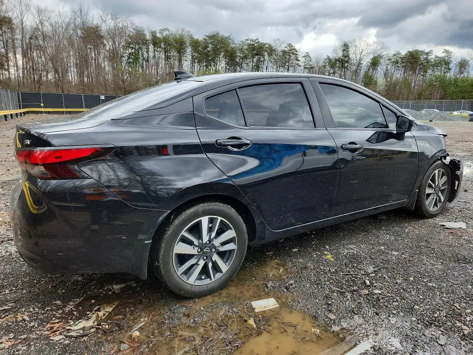 2024 NISSAN VERSA SV  