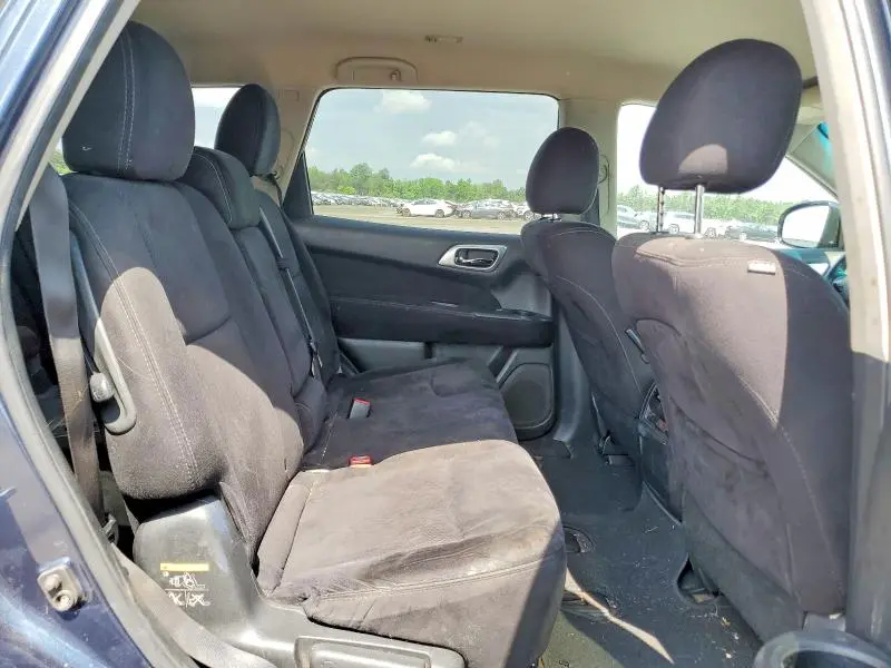 2015 NISSAN PATHFINDER S  