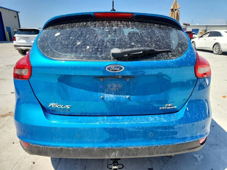 2016 FORD FOCUS SE  