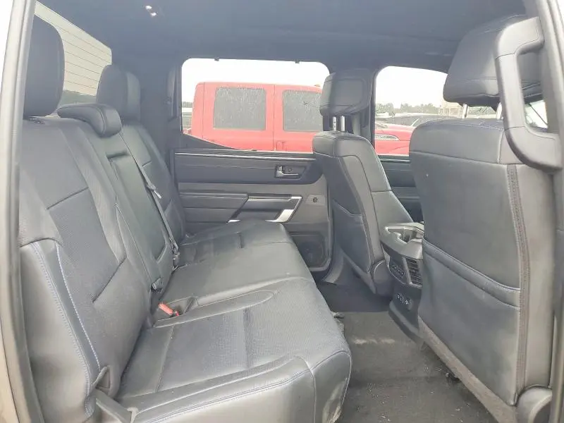 2022 TOYOTA TUNDRA PLATINUM  