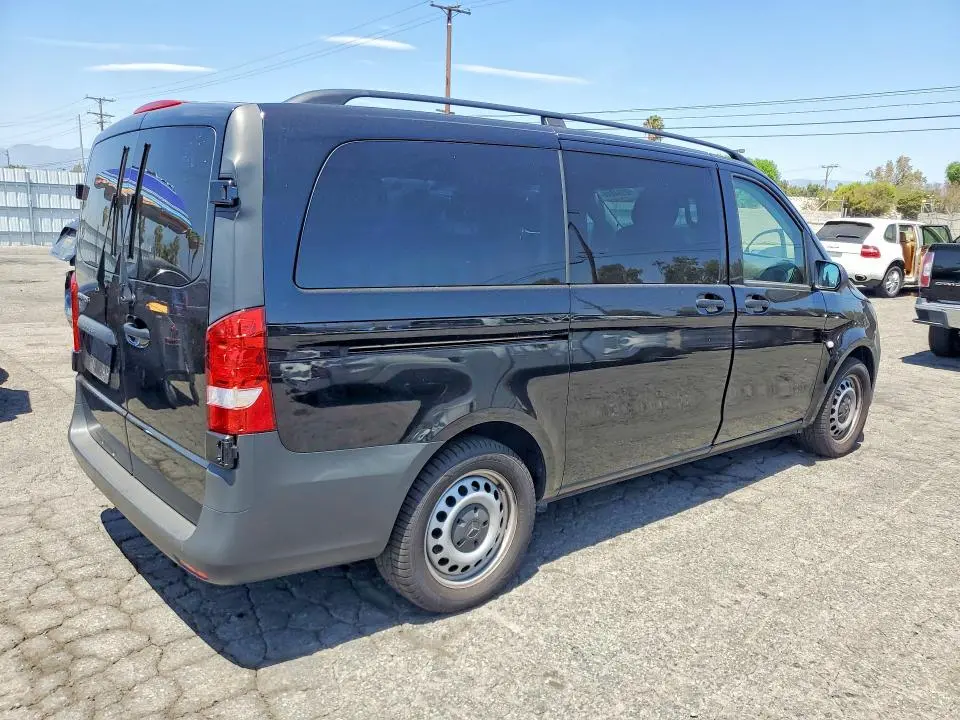 2023 MERCEDES-BENZ METRIS   