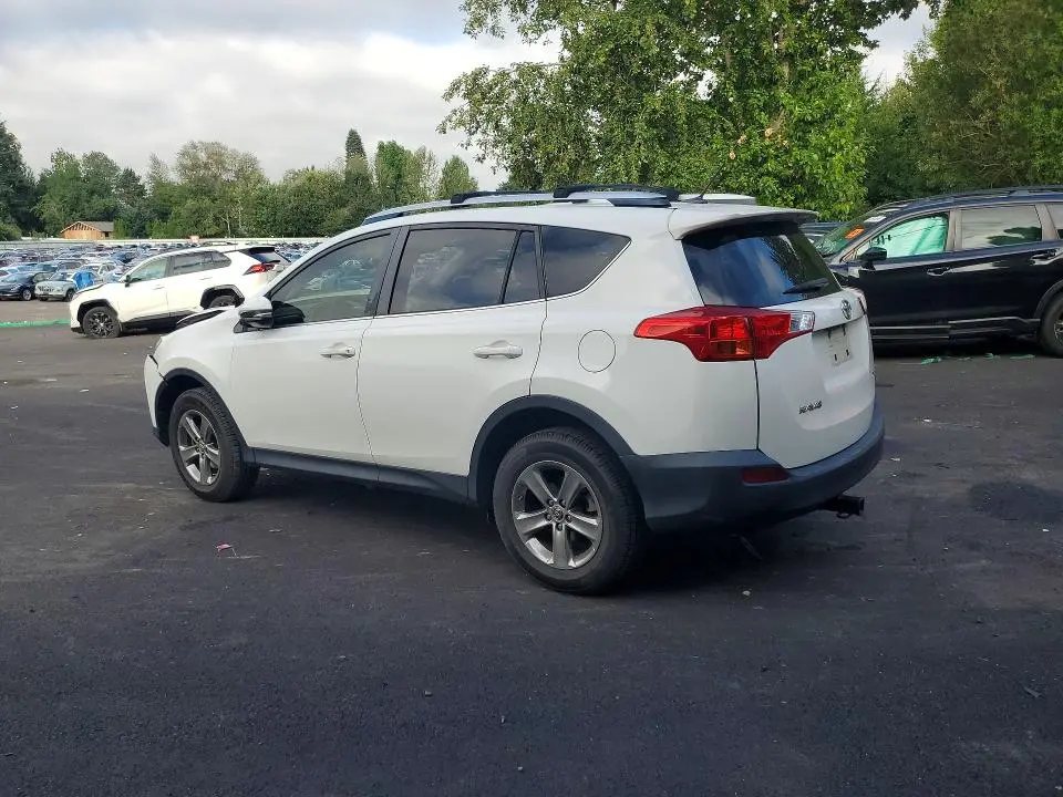 2015 TOYOTA RAV4 XLE  