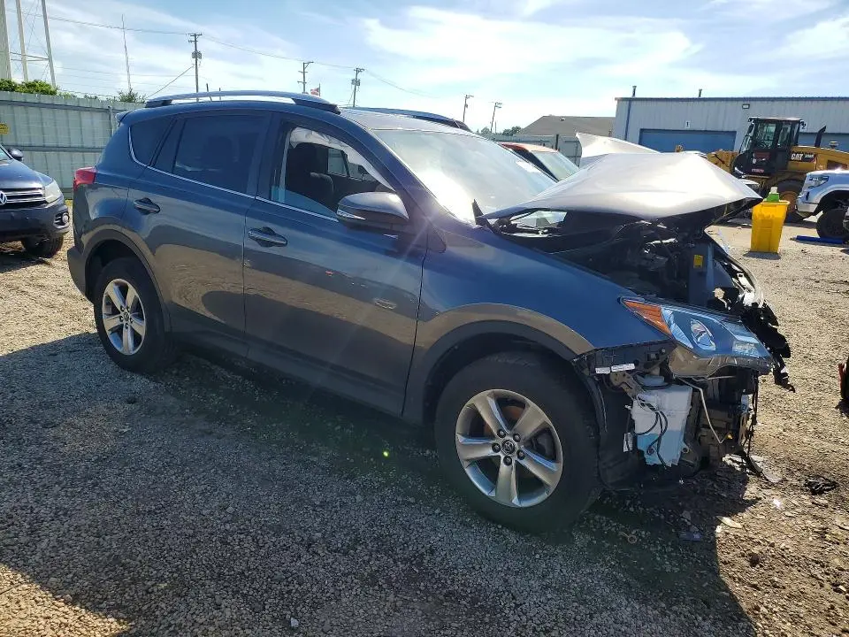 2015 TOYOTA RAV4 XLE  
