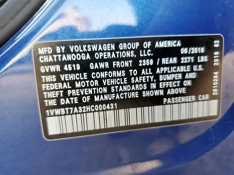 2017 VOLKSWAGEN PASSAT SE  