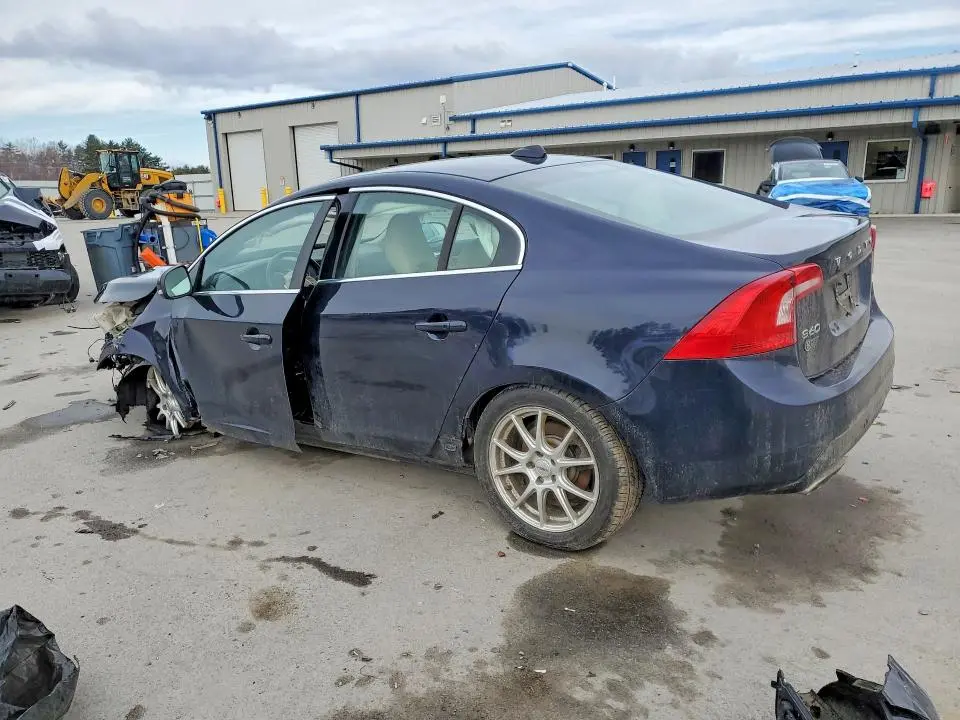 2016 VOLVO S60 PREMIER  